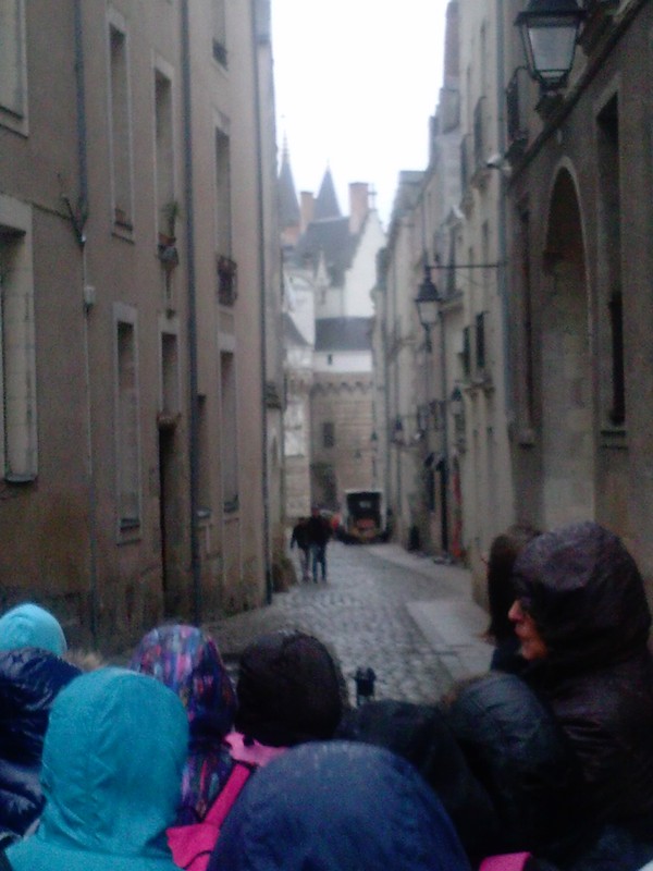 CAM03437